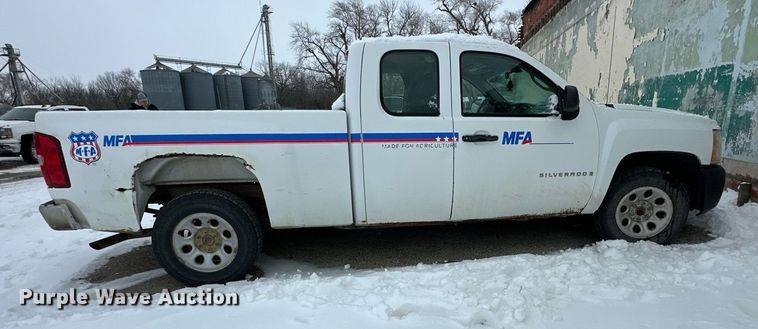 image for item NL9350 2008 Chevrolet Silverado 1500 Ext. Cab pickup truck