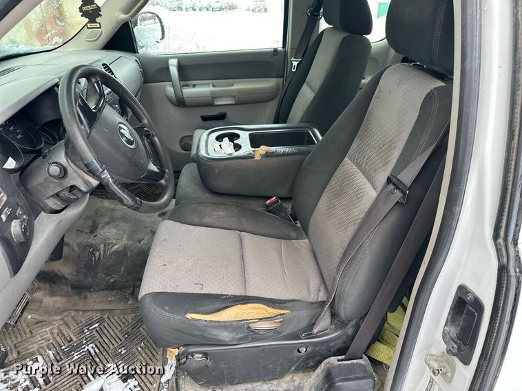 image for item NL9350 2008 Chevrolet Silverado 1500 Ext. Cab pickup truck