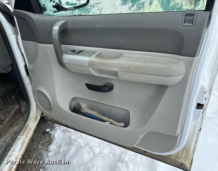 image for item NL9350 2008 Chevrolet Silverado 1500 Ext. Cab pickup truck