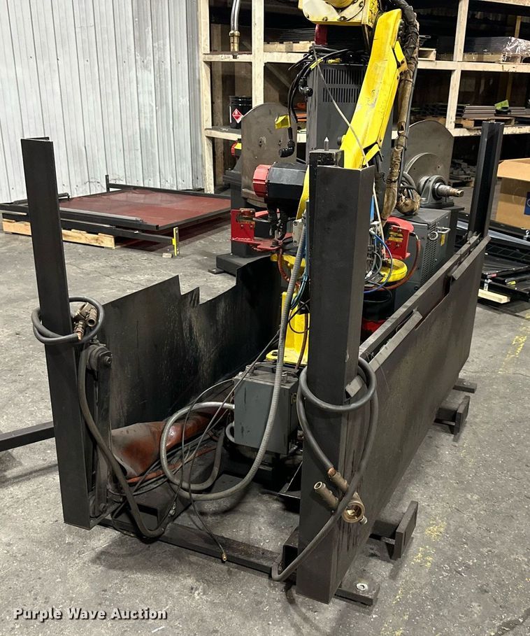 image for item NL9356 1998 Fanuc System  R-J3 robotic welder