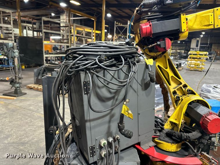 image for item NL9356 1998 Fanuc System  R-J3 robotic welder
