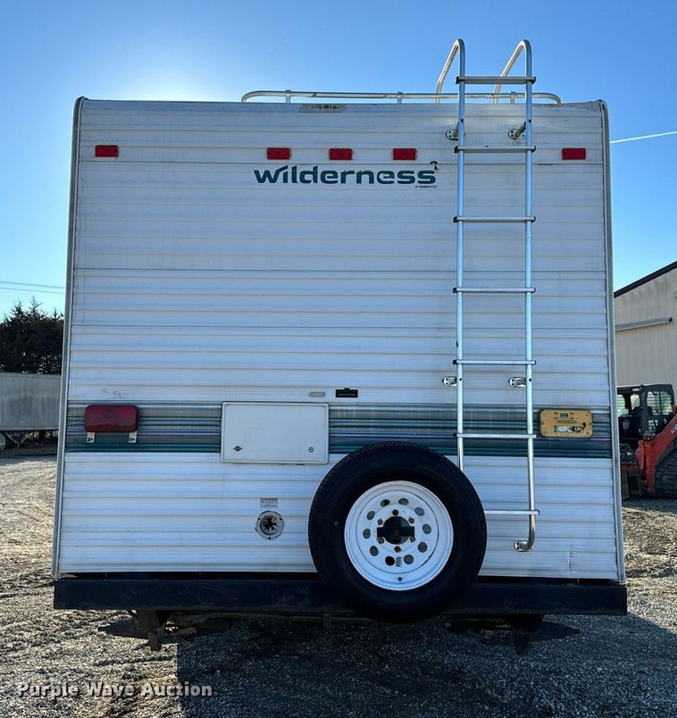 image for item NM9186 1997 Fleetwood Wilderness camper