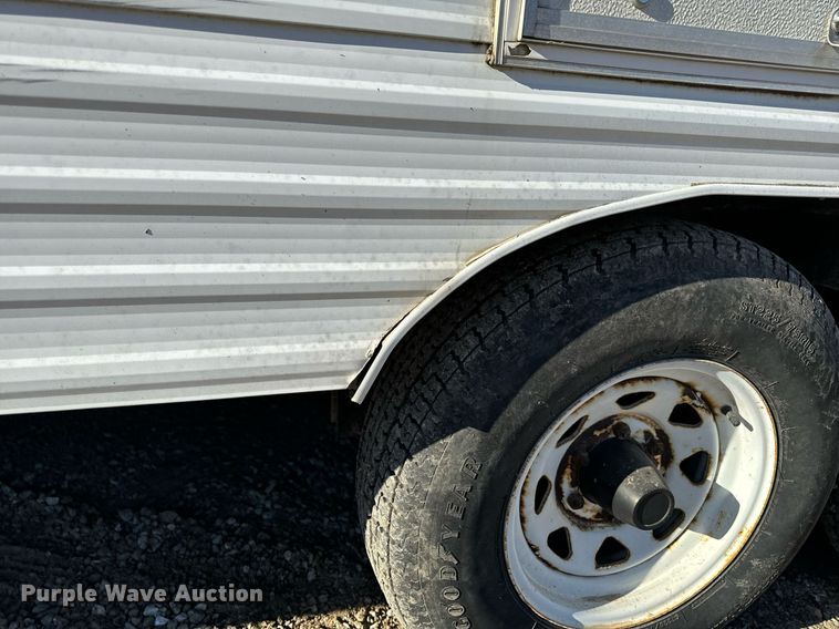 image for item NM9186 1997 Fleetwood Wilderness camper