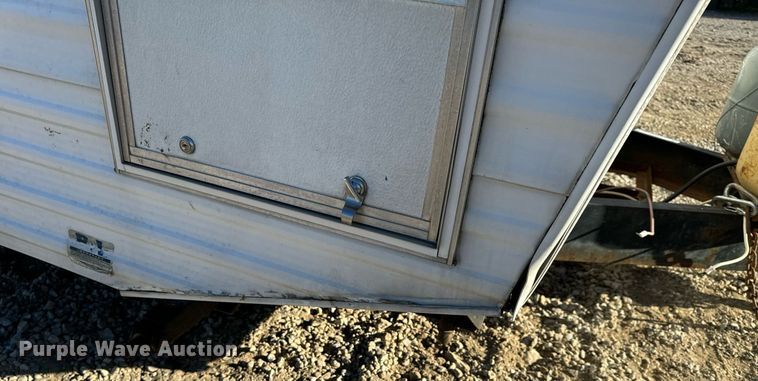 image for item NM9186 1997 Fleetwood Wilderness camper