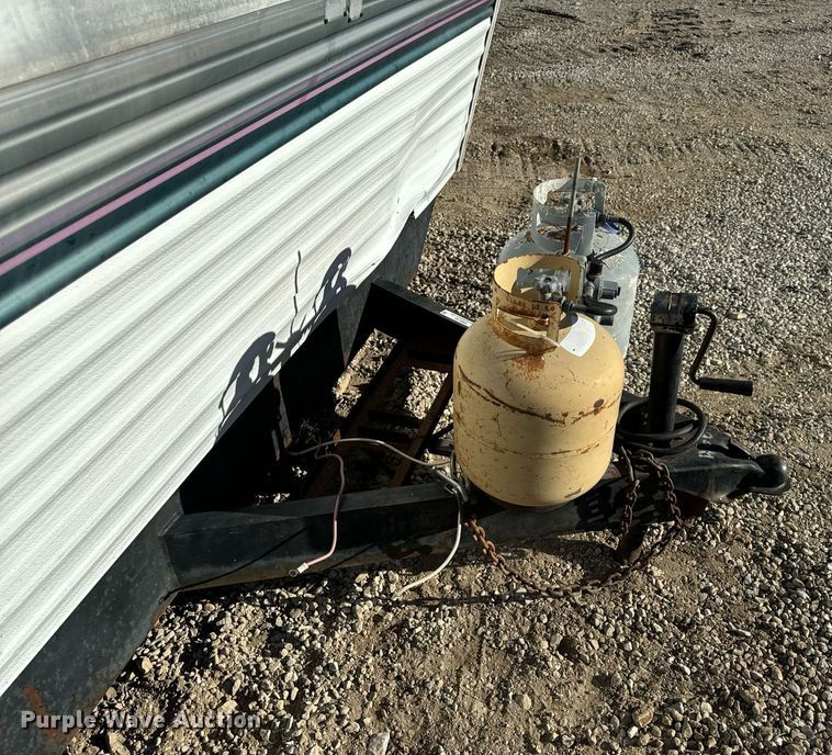 image for item NM9186 1997 Fleetwood Wilderness camper