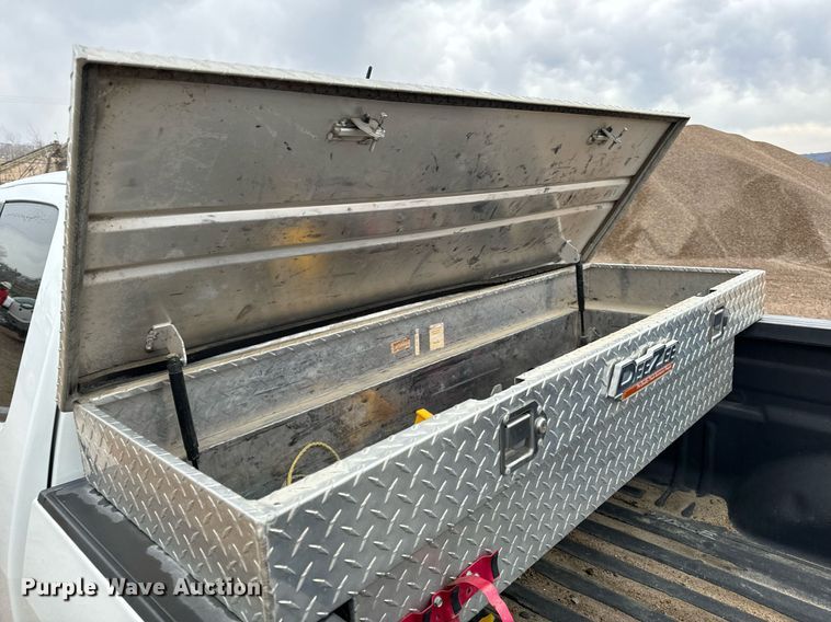 image for item NM9226 2015 GMC Canyon Ext. Cab pickup truck