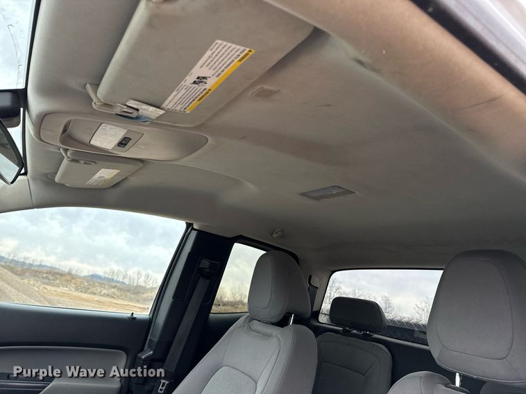 image for item NM9226 2015 GMC Canyon Ext. Cab pickup truck