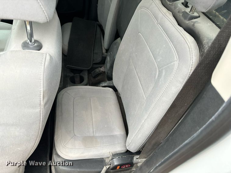 image for item NM9226 2015 GMC Canyon Ext. Cab pickup truck