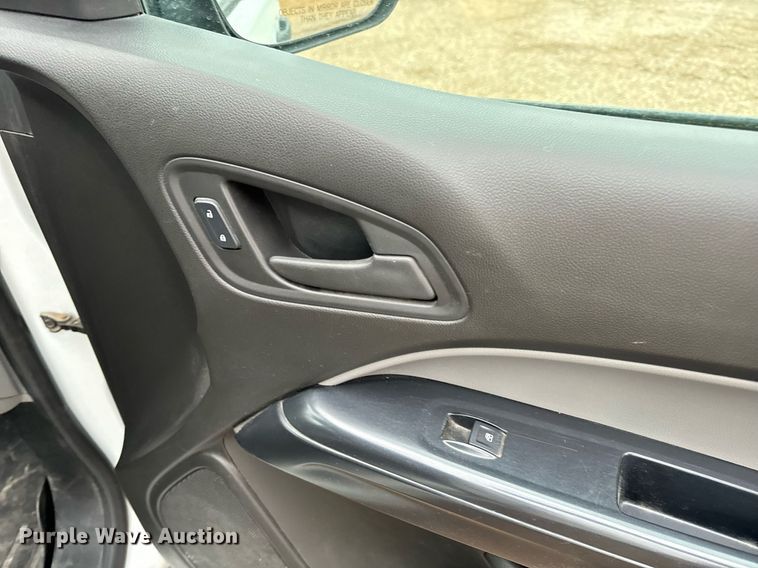 image for item NM9226 2015 GMC Canyon Ext. Cab pickup truck