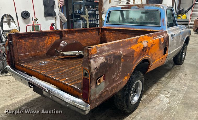 image for item NM9235 1969 GMC 1500 Custom pickup truck