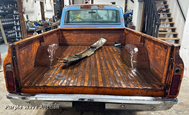 image for item NM9235 1969 GMC 1500 Custom pickup truck