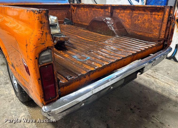 image for item NM9235 1969 GMC 1500 Custom pickup truck