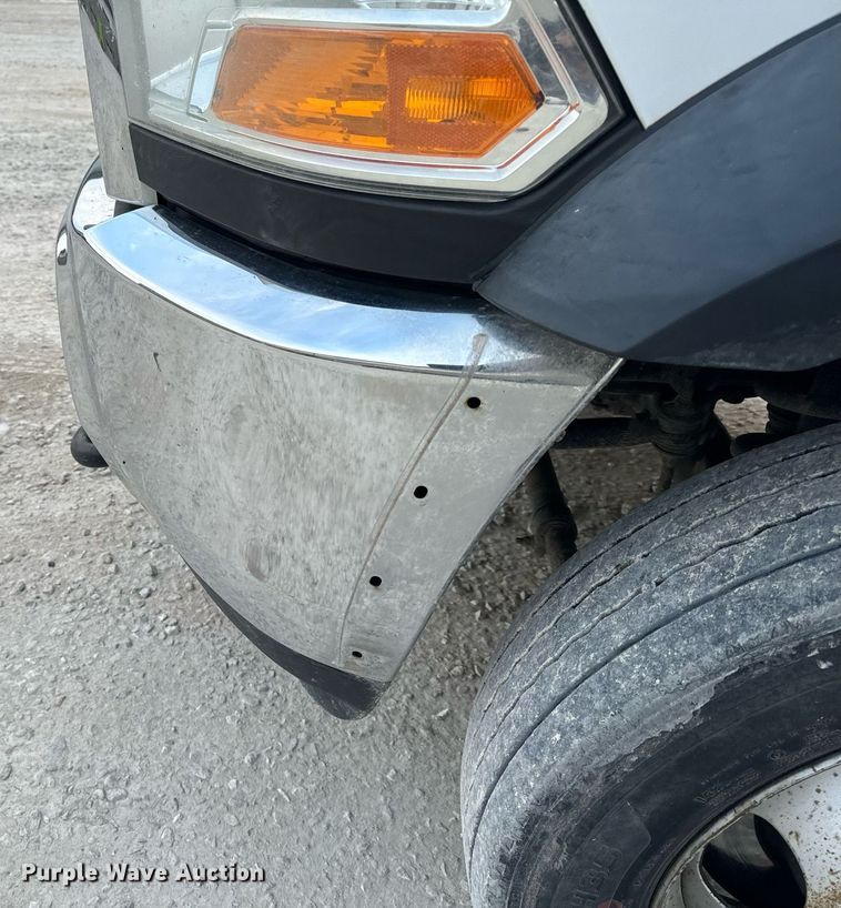 image for item NM9236 2011 Dodge Ram 5500HD truck cab and chassis