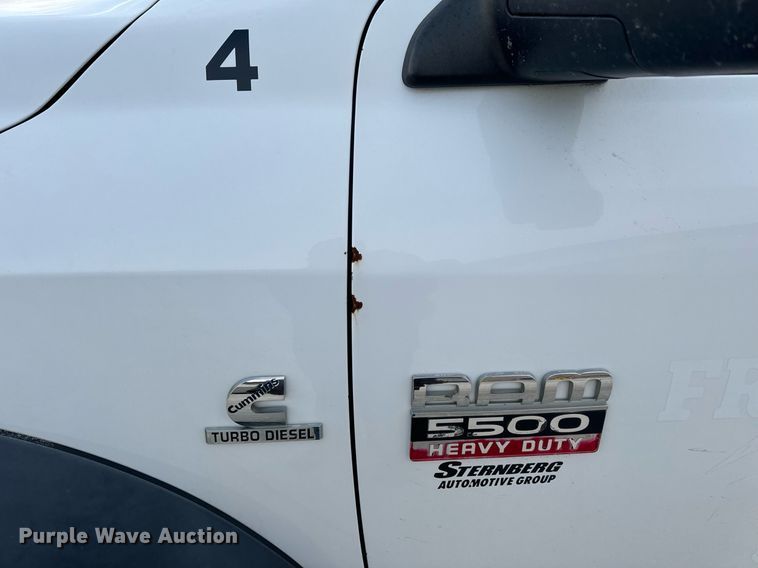 image for item NM9236 2011 Dodge Ram 5500HD truck cab and chassis