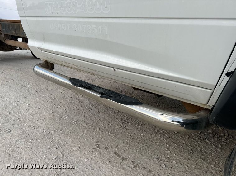 image for item NM9236 2011 Dodge Ram 5500HD truck cab and chassis