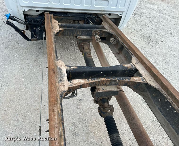 image for item NM9236 2011 Dodge Ram 5500HD truck cab and chassis