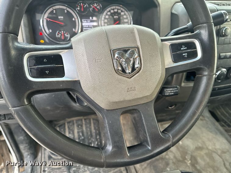 image for item NM9236 2011 Dodge Ram 5500HD truck cab and chassis