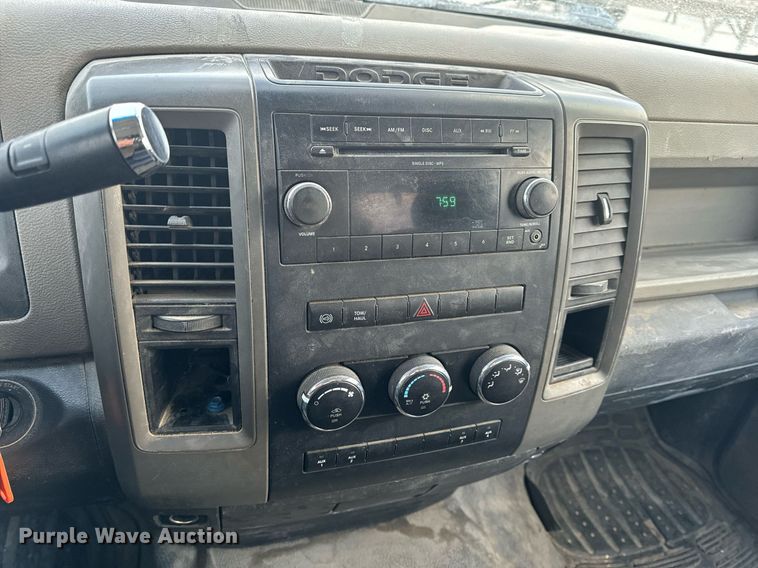 image for item NM9236 2011 Dodge Ram 5500HD truck cab and chassis