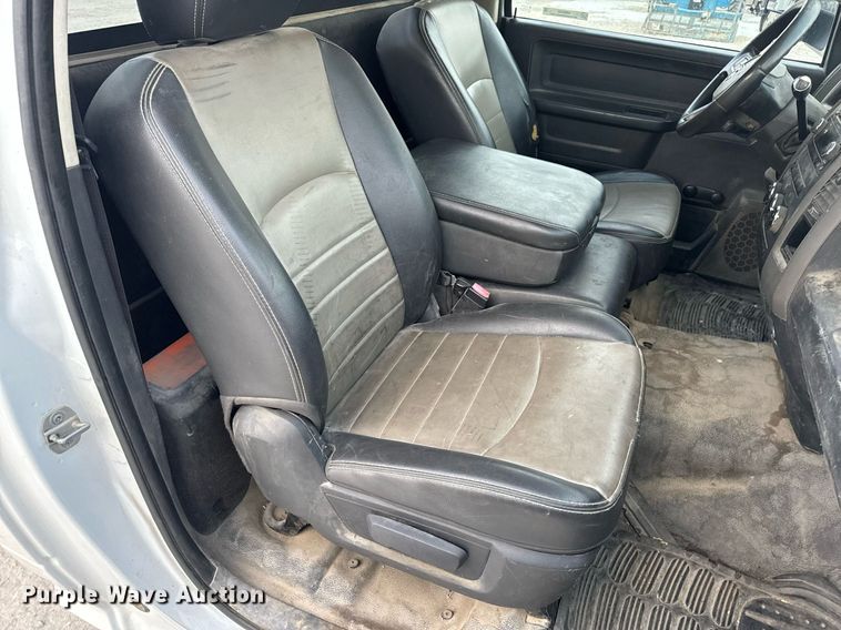 image for item NM9236 2011 Dodge Ram 5500HD truck cab and chassis