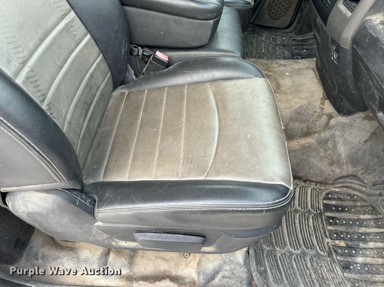 image for item NM9236 2011 Dodge Ram 5500HD truck cab and chassis