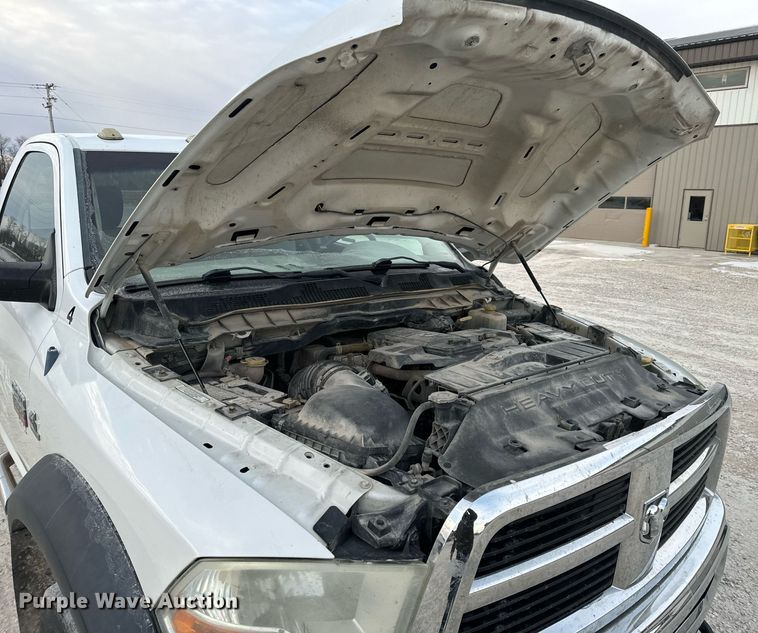 image for item NM9236 2011 Dodge Ram 5500HD truck cab and chassis