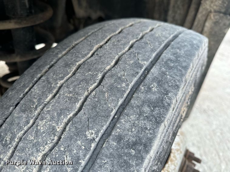 image for item NM9236 2011 Dodge Ram 5500HD truck cab and chassis