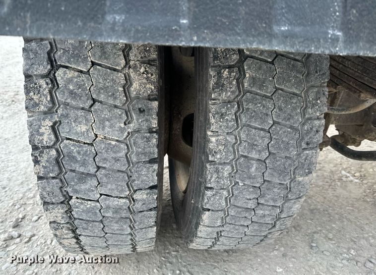 image for item NM9236 2011 Dodge Ram 5500HD truck cab and chassis