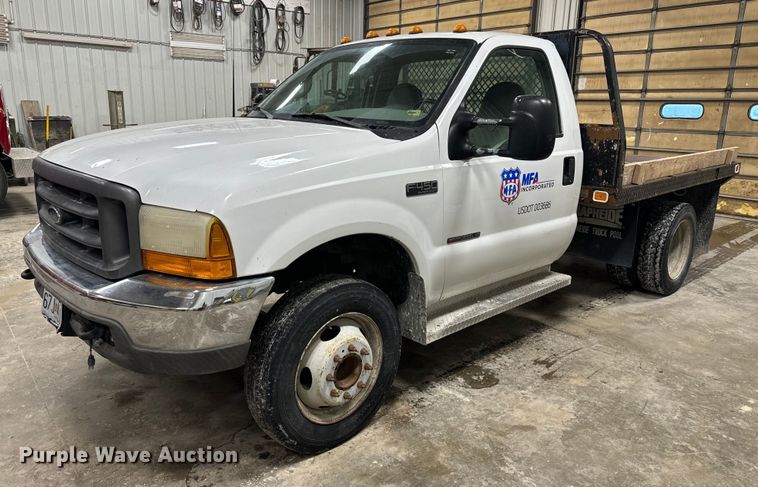 image for item NM9237 2000 Ford F450 Super Duty XL flatbed truck