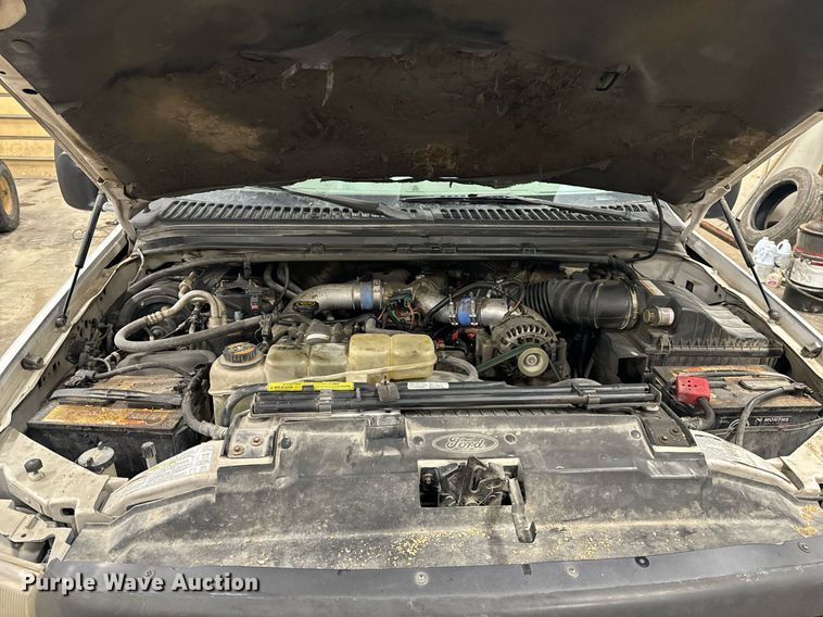 image for item NM9237 2000 Ford F450 Super Duty XL flatbed truck