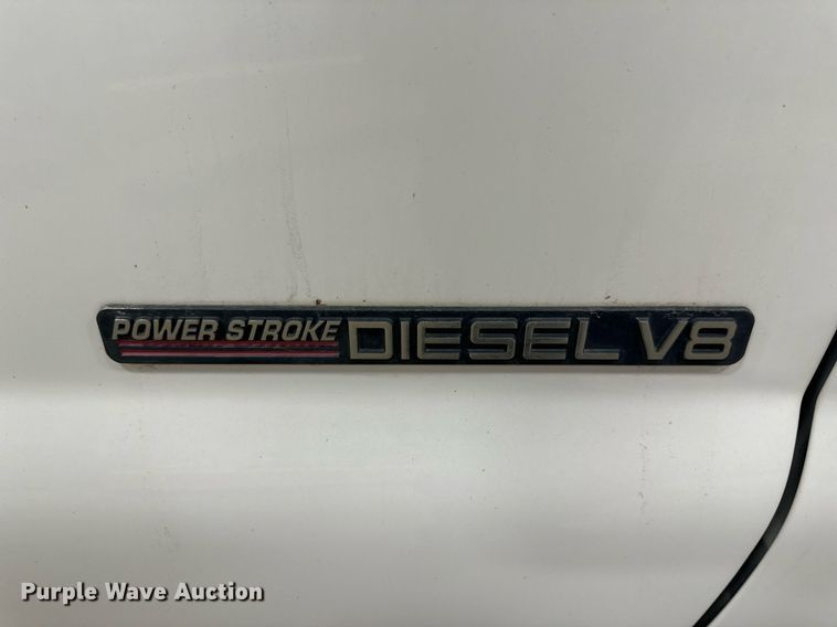 image for item NM9237 2000 Ford F450 Super Duty XL flatbed truck