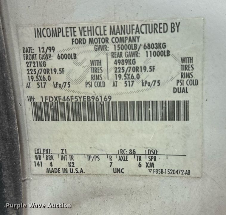 image for item NM9237 2000 Ford F450 Super Duty XL flatbed truck