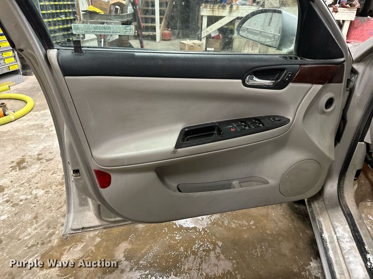 image for item NM9238 2008 Chevrolet Impala LS 