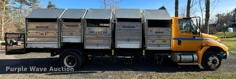 image for item NN9357 2014 International  DuraStar 4300 refuse truck