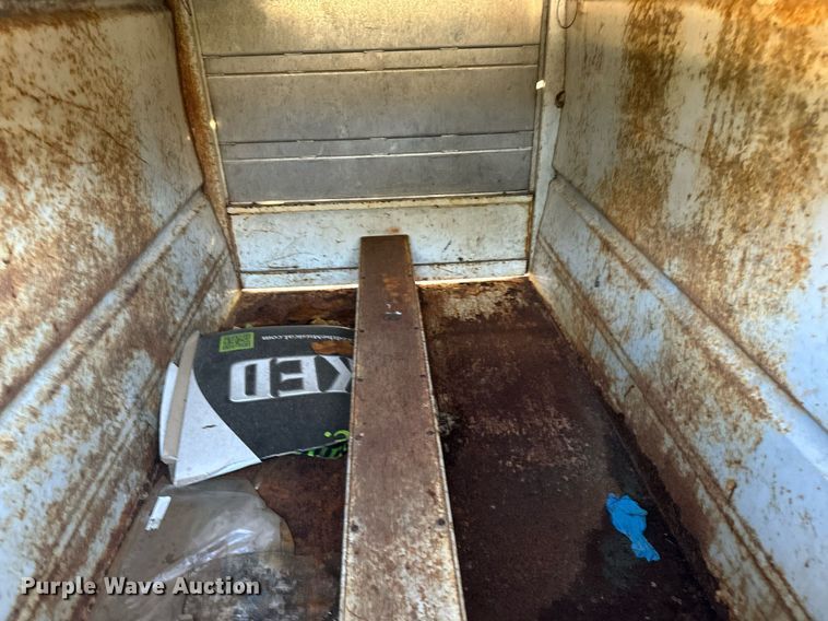 image for item NN9357 2014 International  DuraStar 4300 refuse truck