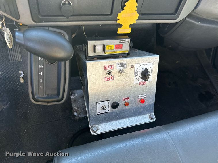 image for item NN9357 2014 International  DuraStar 4300 refuse truck