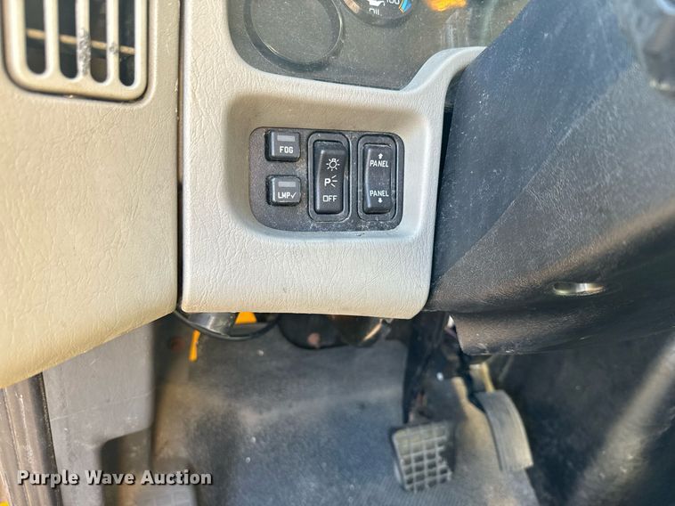 image for item NN9357 2014 International  DuraStar 4300 refuse truck