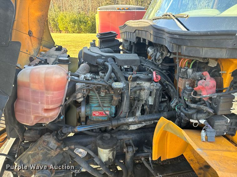 image for item NN9357 2014 International  DuraStar 4300 refuse truck