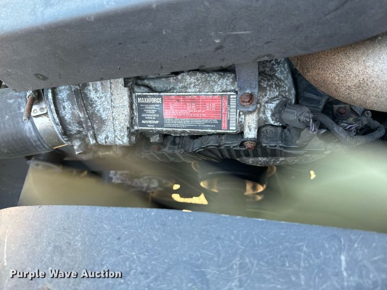 image for item NN9357 2014 International  DuraStar 4300 refuse truck