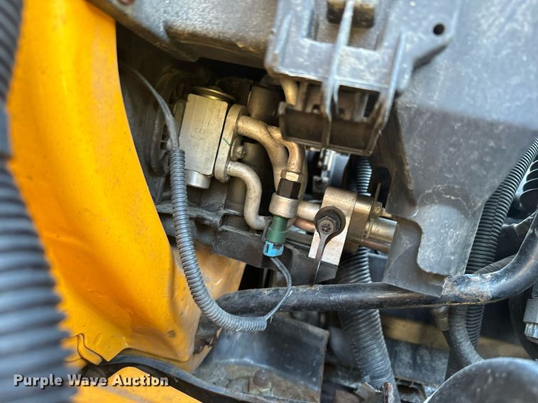 image for item NN9357 2014 International  DuraStar 4300 refuse truck