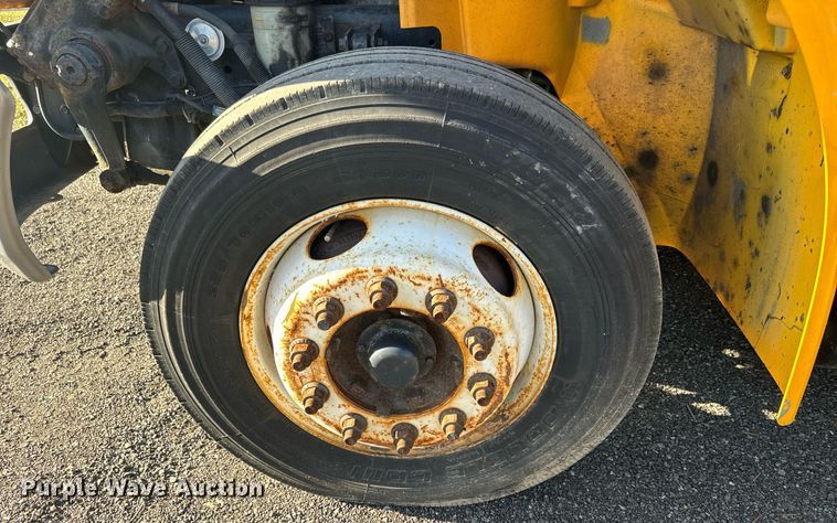 image for item NN9357 2014 International  DuraStar 4300 refuse truck