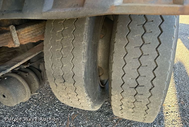 image for item NN9357 2014 International  DuraStar 4300 refuse truck