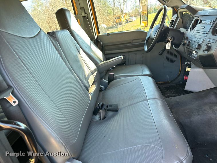 image for item NN9358 2011 Ford F750 Super Duty Crew Cab flatbed truck