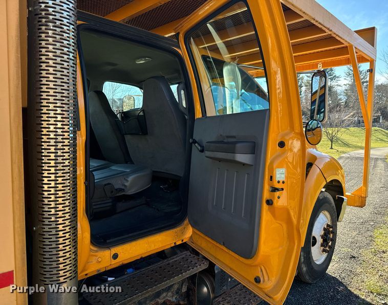 image for item NN9358 2011 Ford F750 Super Duty Crew Cab flatbed truck