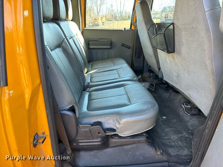 image for item NN9358 2011 Ford F750 Super Duty Crew Cab flatbed truck