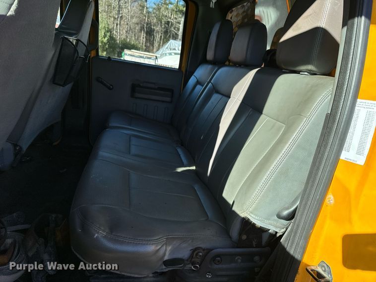 image for item NN9358 2011 Ford F750 Super Duty Crew Cab flatbed truck