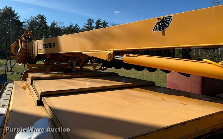 image for item NN9359 2009 Sterling  Acterra digger derrick truck