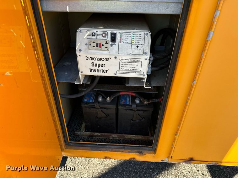 image for item NN9359 2009 Sterling  Acterra digger derrick truck