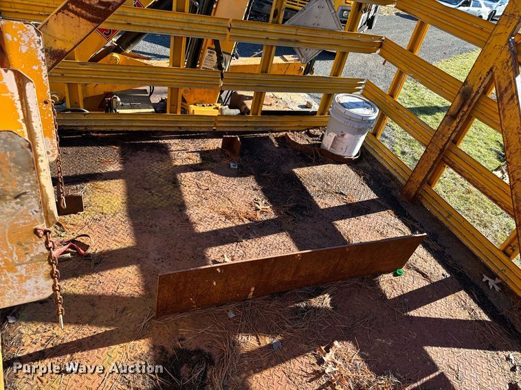 image for item NN9360 2008 Sterling Acterra Crew Cab flatbed truck