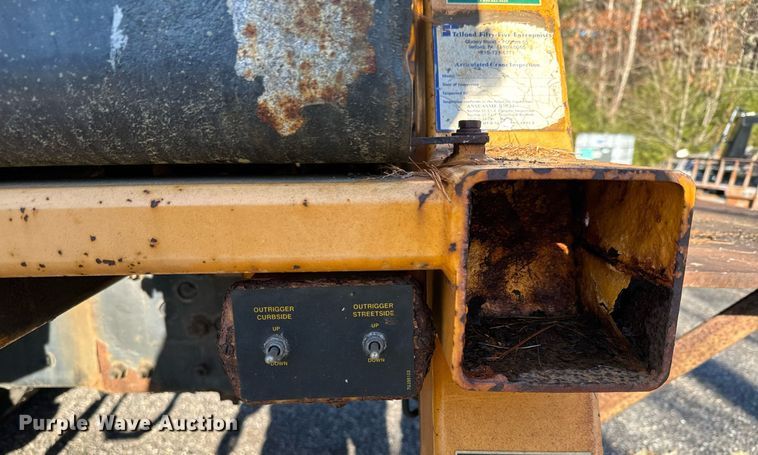 image for item NN9360 2008 Sterling Acterra Crew Cab flatbed truck