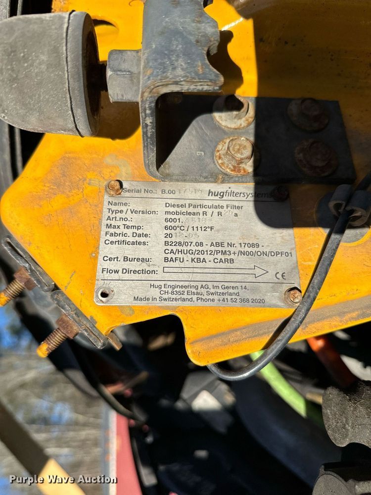 image for item NN9361 2005 Chevrolet  C8500 Crew Cab flatbed truck